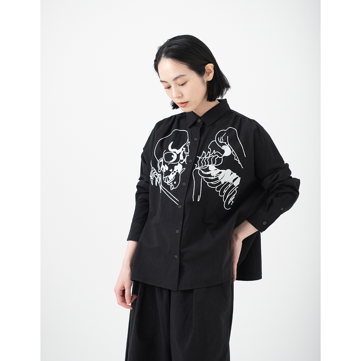 KY17-804CB／ワイドシャツ[オーガニックコットン]／相馬の古内裏(黒)