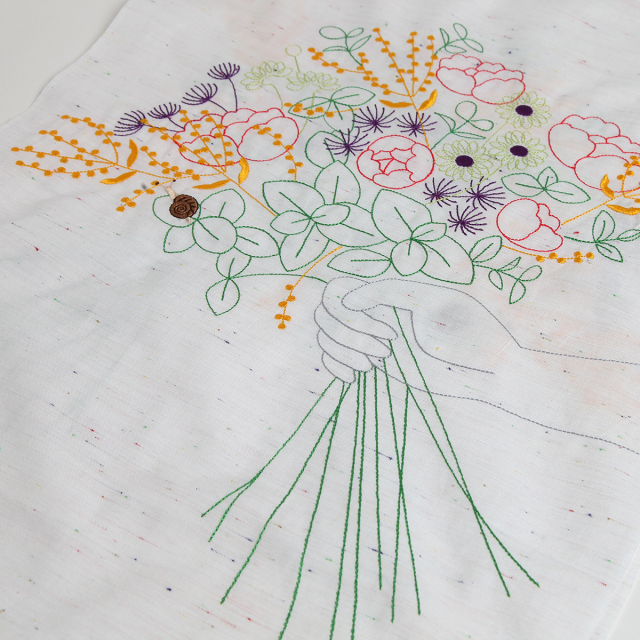 A599☆高級‼️豪華刺繍‼️袋帯正絹テーブルランナー2m16cm
