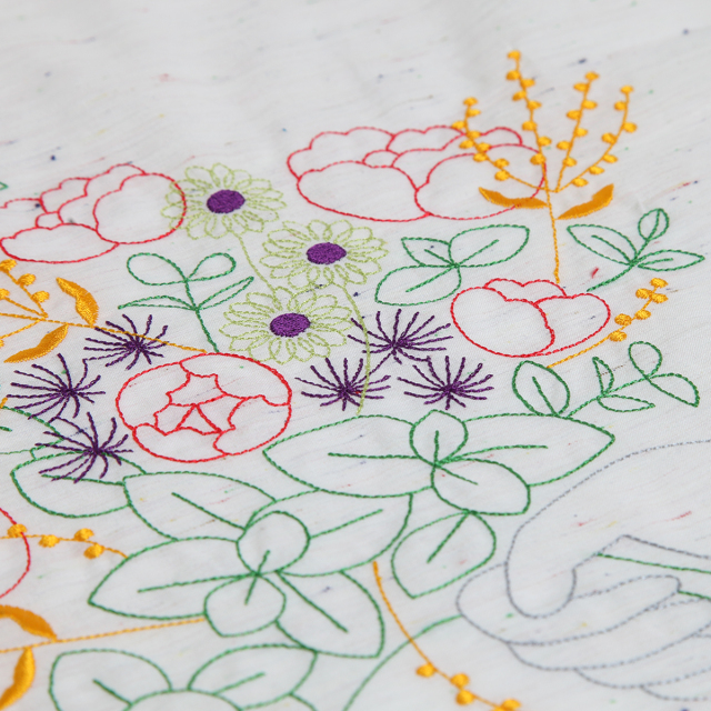 A599☆高級‼️豪華刺繍‼️袋帯正絹テーブルランナー2m16cm