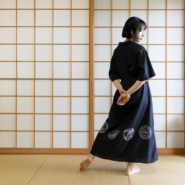 KY08-106B／半袖シャツワンピース／妖怪(黒)