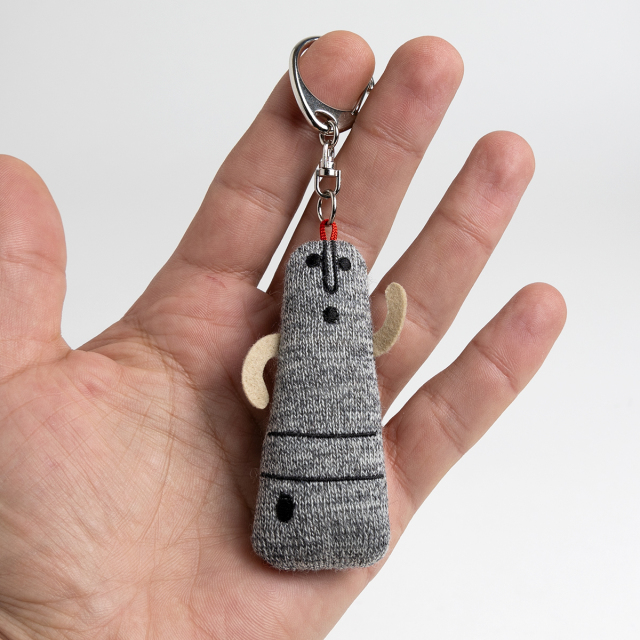 KY42-1139G／キーホルダー／はにわ踊る人々(グレー)