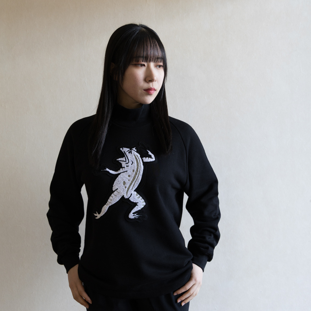 MAISON EUREKA  ハイネックトレーナー uricca（ウリッカ） トップス スウェット レディース ハイネック