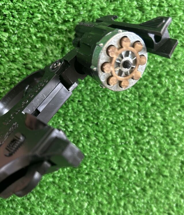 新音追いピストル