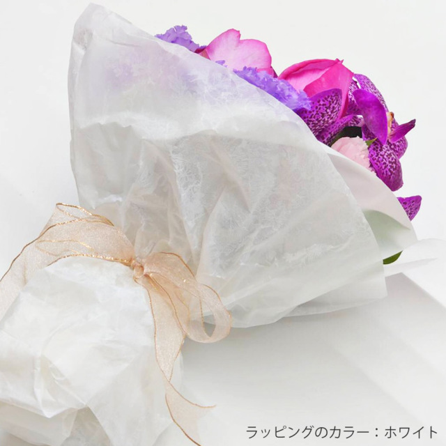 結婚祝い、新築祝いに贈りたいブーケとフラワーベースのセットギフト