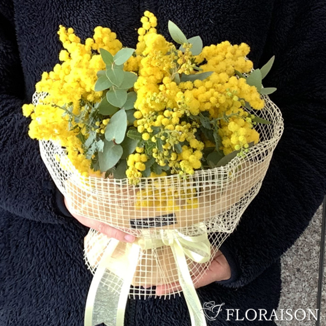 【送料無料】【春限定】花瓶のいらない花束 ミモザのスタンディングブーケ