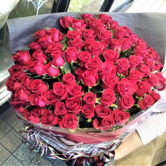 バラ花束100本　トップ画像