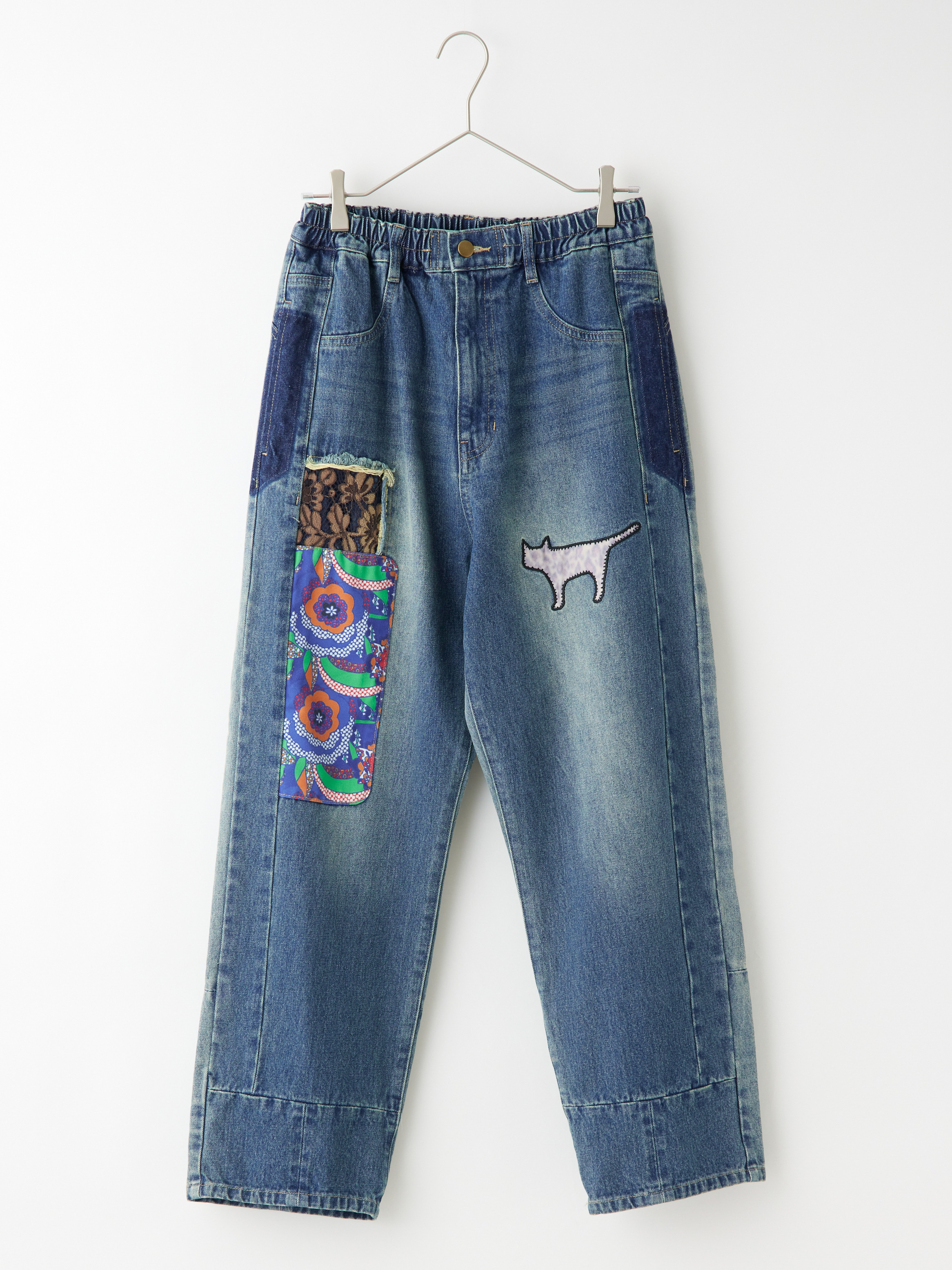 パッチ付き裾切り替えデニム