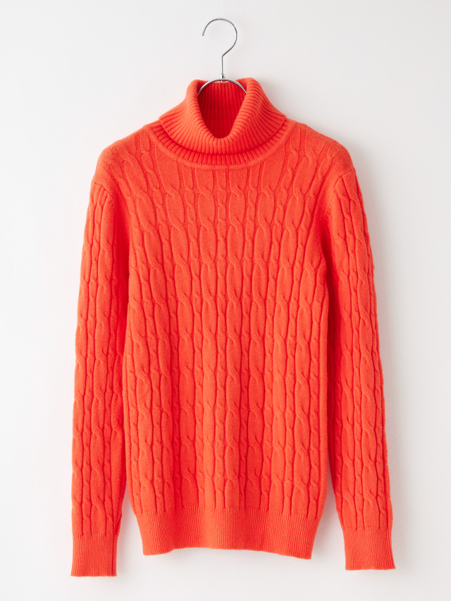 タートルネックハイゲージケーブルニット