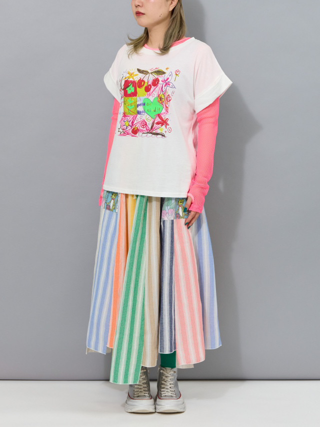 クレヨンイラスト袖ロールアップTシャツ