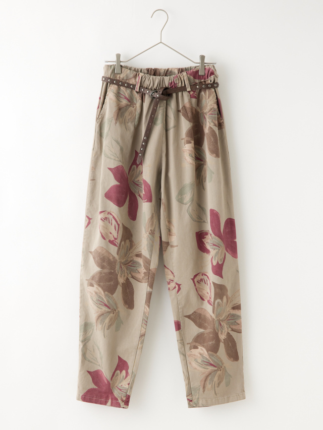 スタッズベルト付きフラワープリントパンツ