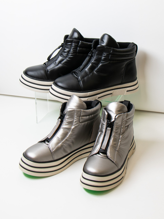 フロントジップ中綿ハイカットスニーカー la primavera online store