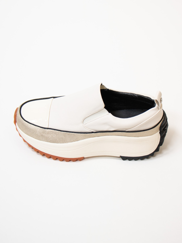 トゥエナメル厚底レザー調スリッポン la primavera online store