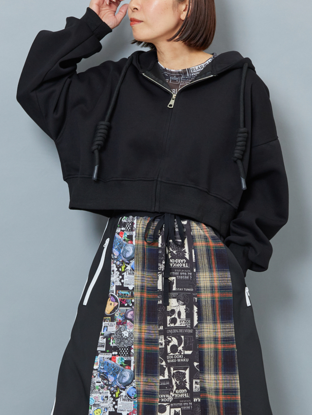 背面ロゴクロップドパーカー la primavera online store