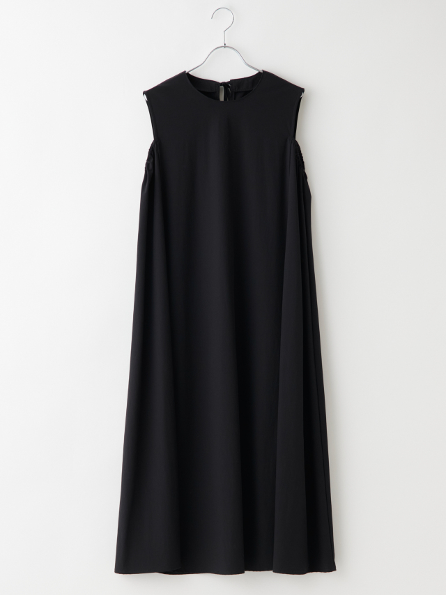 バックリボンフレアノースリワンピース