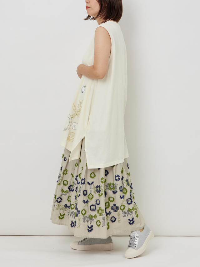 フリンジ刺繍フレアスカート la primavera online store