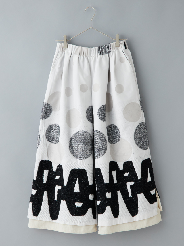 ドットパターンクロップドワイドパンツ