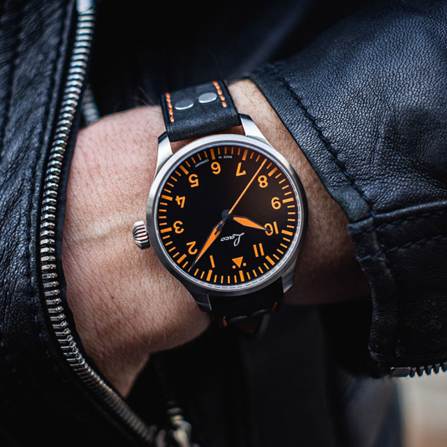 Laco Z098-004 アナログ表示　クオーツ Laco Z098-004 アナログ表示クオーツ