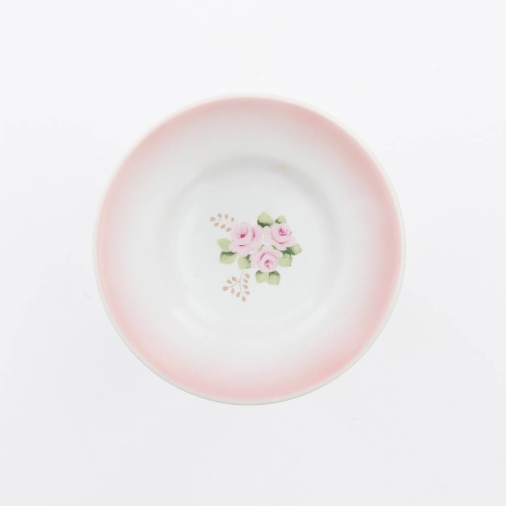 エマ　しょうゆ皿