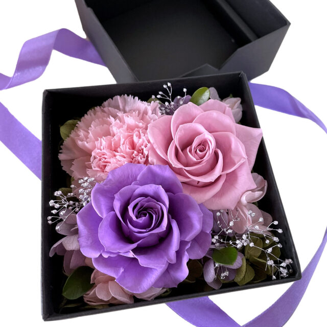 ＊*..milky Rose.＊°..優美なプリザーブドフラワーアレンジ　贈り物 プリザーブドフラワー BOX ボックスアレンジ バラ 誕生日 母の日 父の