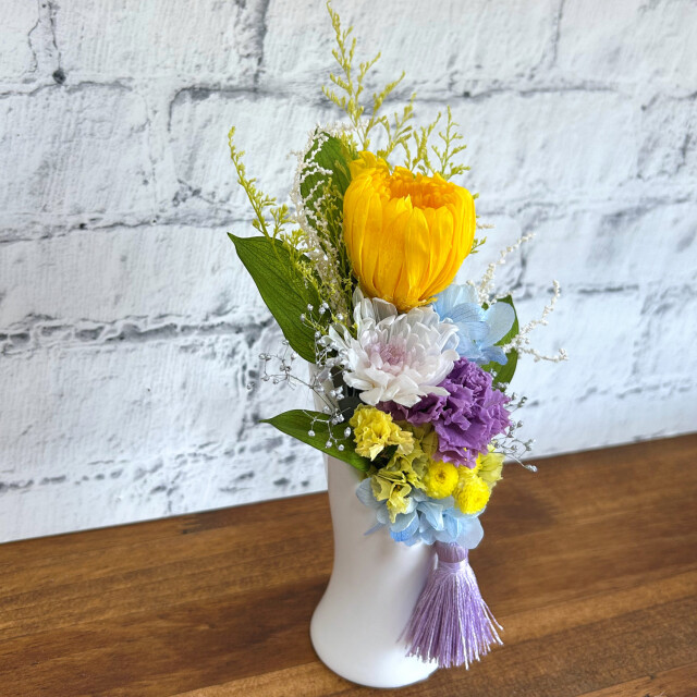 お供え 仏花 プリザーブドフラワー 対 ケース入り 菊 仏壇用 しのぶ