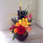 蘭を用いた華やかなお正月アレンジ｜福蘭（レッド）