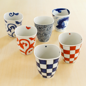 和食器通販ショップ　藍土な休日  そうた窯　龍雲　たこ唐草　角フリーカップ