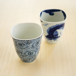 和食器通販ショップ　藍土な休日  そうた窯　龍雲　たこ唐草　角フリーカップ