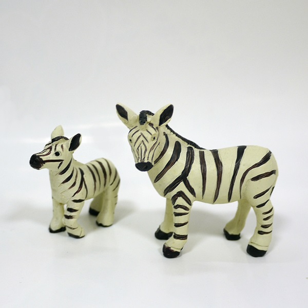 ミニチュアアニマル ゼブラファミリー２点セットMサイズ5E2470