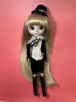 プーリップ 素体 + Black Peace Now Outfit Giovanni Set O-803