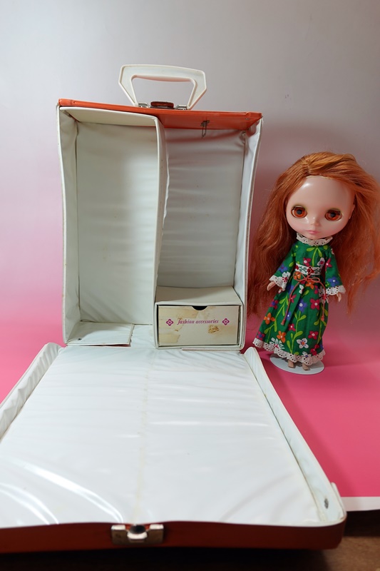 Kenner Blythe ブライス 赤毛 サイドパート / Love'N Laceドレス