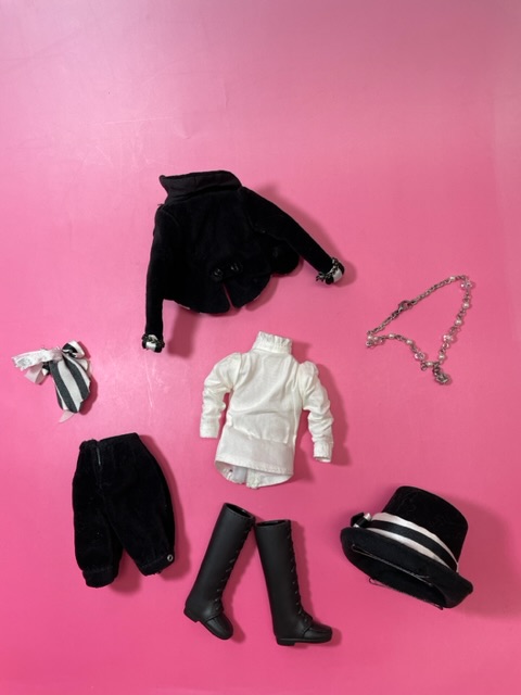 プーリップ 素体 + Black Peace Now Outfit Giovanni Set O-803