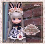 ブライス　撮影用リバーシブルドアオブジェ　ブラック　可愛いおまけの４点小物付き ブライス 撮影用リバーシブルドアオブジェ ブラック 可愛い