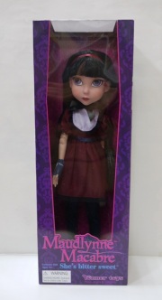 15インチドール Maudlynne Macabre