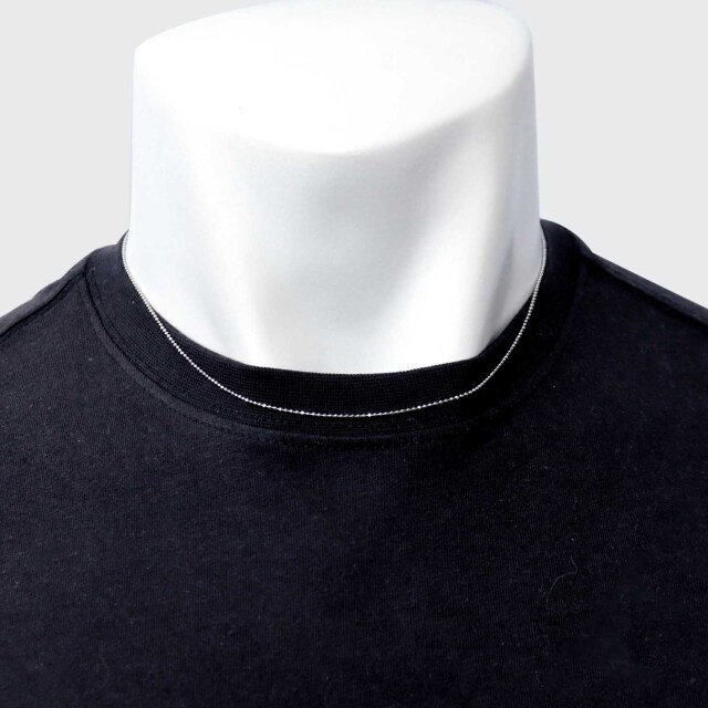 ネックレスチェーン着用画像
