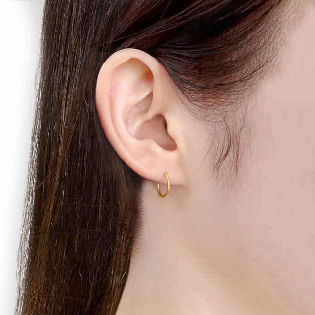 来幸さん　18k 　フープピアス K18/PT「セシリー フープ」ピアス｜【オレフィーチェ】Orefice