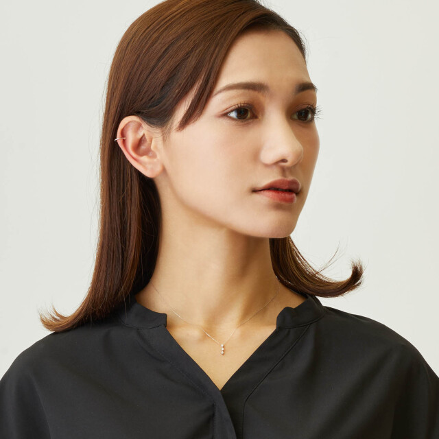 ララクリスティー公式】 ダイヤモンド 0.1ct スリーストーン