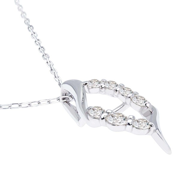 【極美品】プラチナ900 ダイヤモンド0.15ct 雫ネックレス　総重量1.5g 極美品】プラチナ900 ダイヤモンド0.15ct 雫ネックレス総重量1.5g