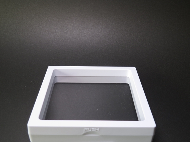 【ケース】(81~164個まで)フロートコレクションケース 110×110×20mm(ホワイト□)ラリマー、天然石、ストーン、ジュエリーなどの発送やディスプレイに最適なエアフィルムケース【フィルムボックス】【ルースケース】