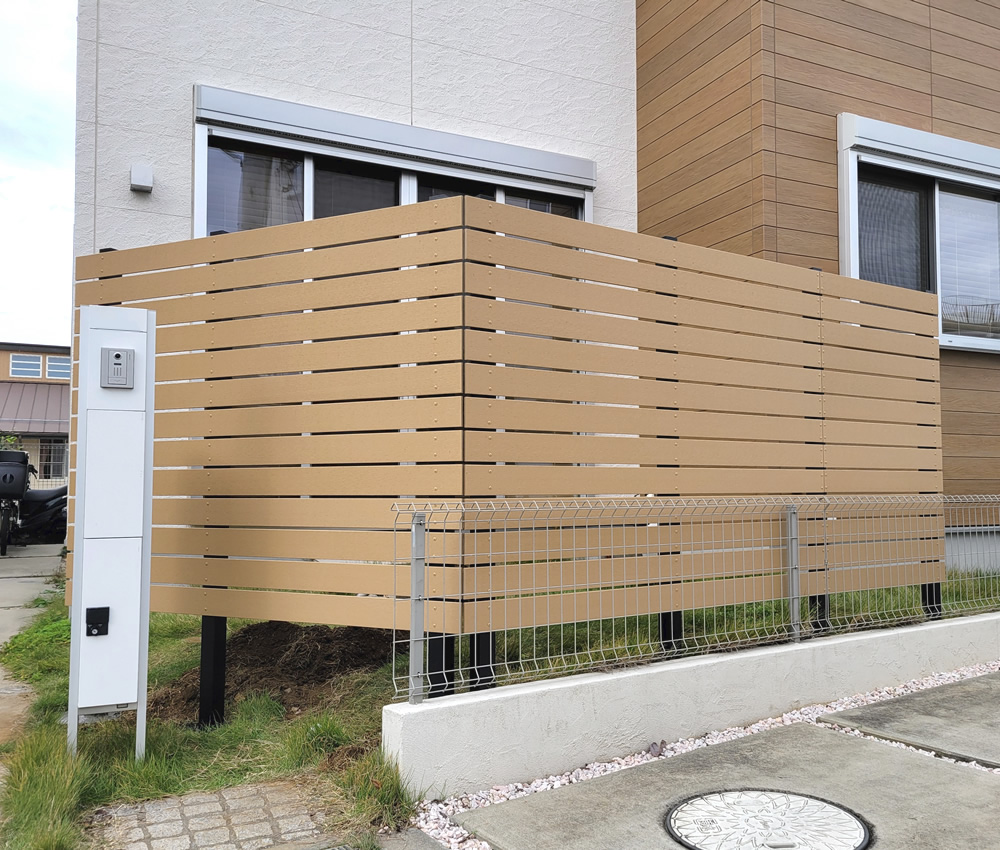 �l�H�؃t�F���X����