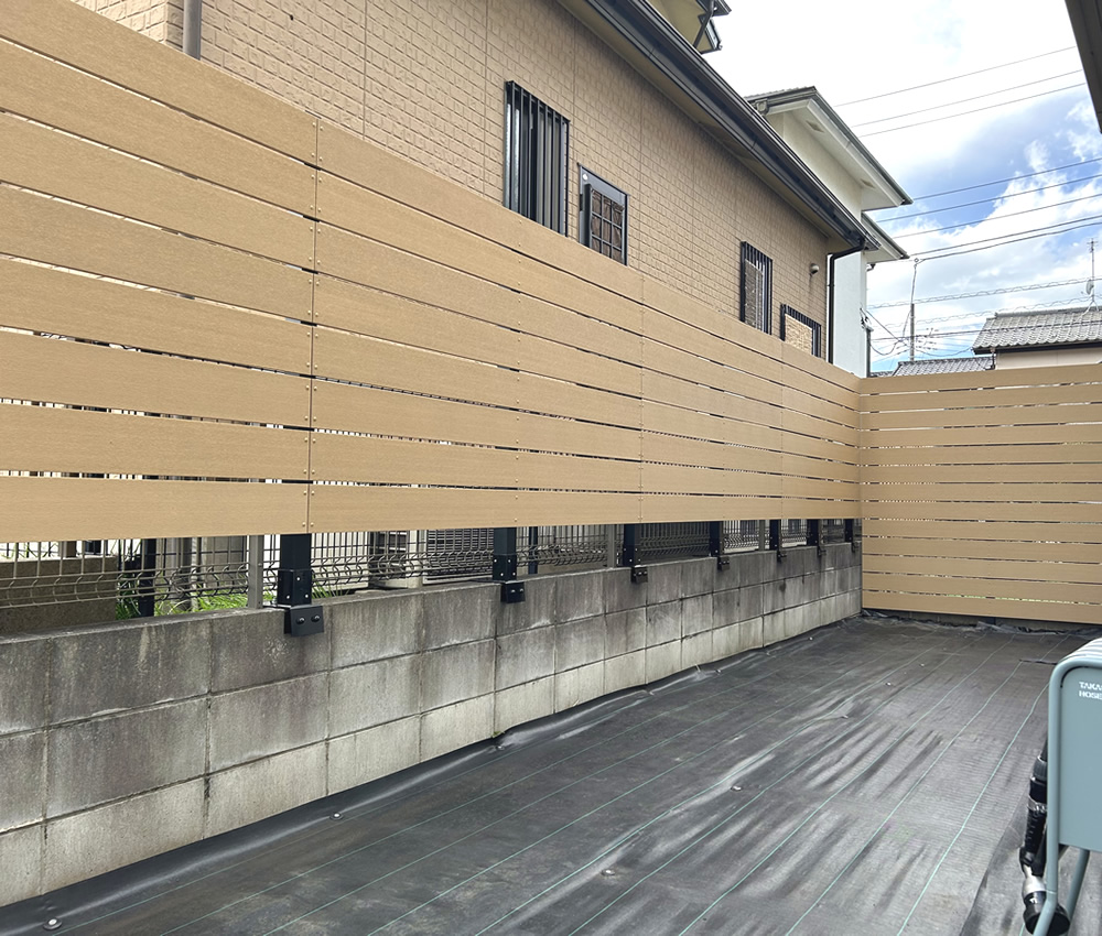 �l�H�ؖډB���t�F���X����