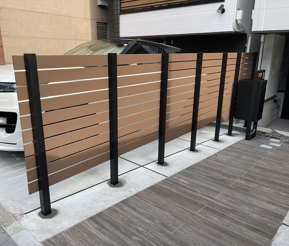 �X�΂ɍ��킹�Ĕނ̒i�����ς��Ă��܂��B