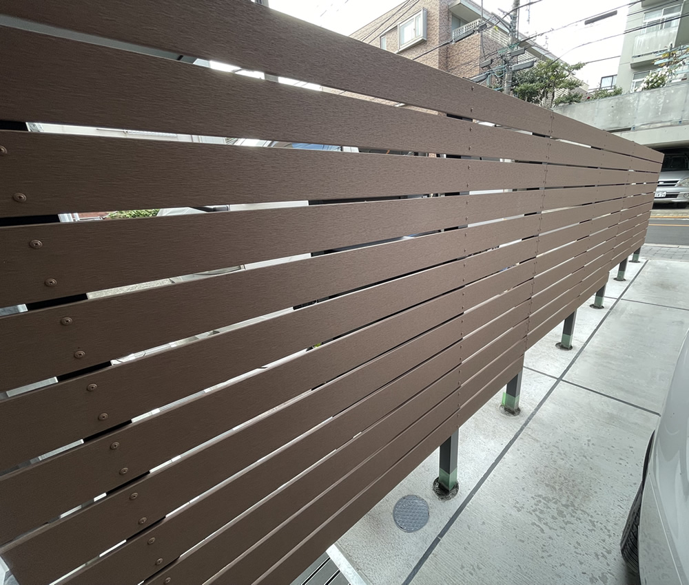 �X�΂ɍ��킹�Ĕނ̒i�����ς��Ă��܂��B