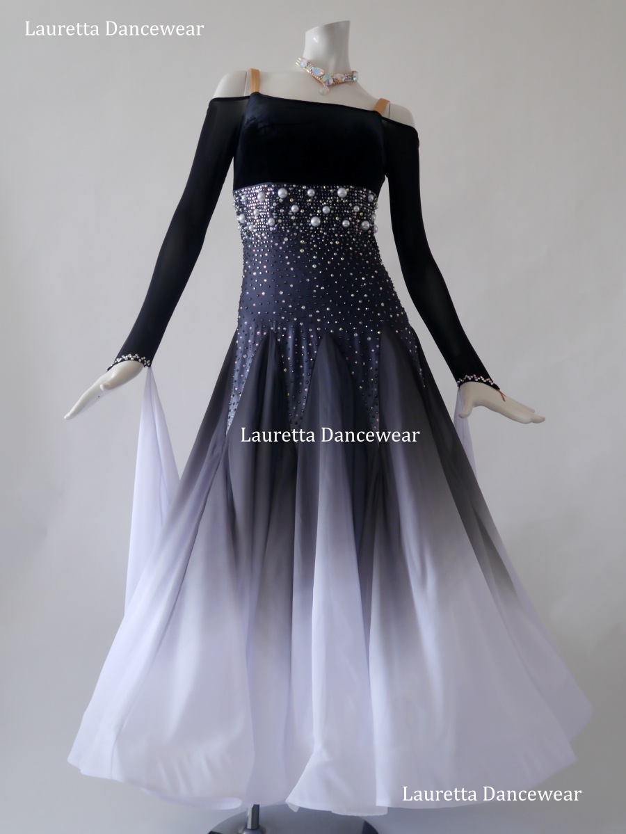 【社交ダンスドレス・衣装】ST20967 スタンダード/モダン　高級仕様　ベロア ブラックグラデーション(M)