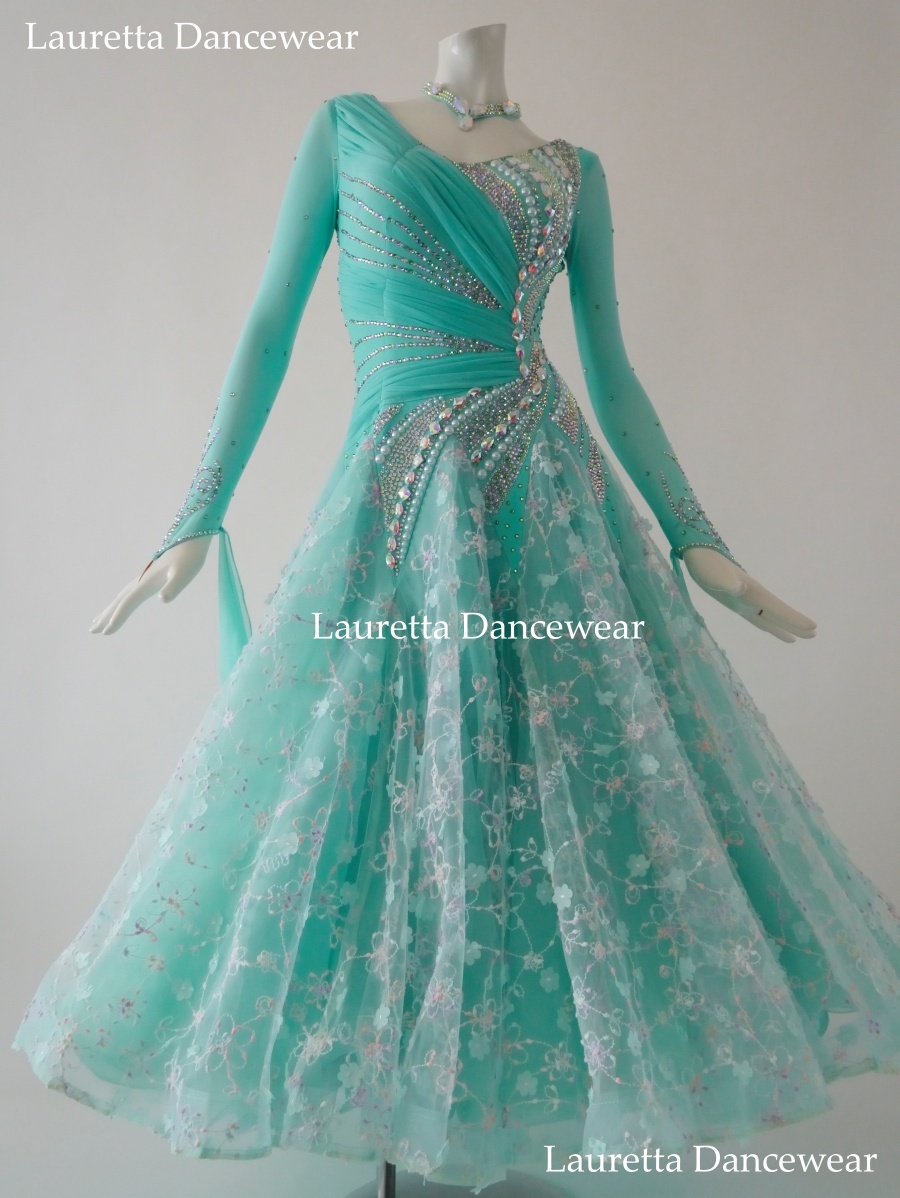 【社交ダンスドレス・衣装】ST21031 高級仕様 スタンダード/モダン ミントグリーン/フラワーモチーフスカート(M)