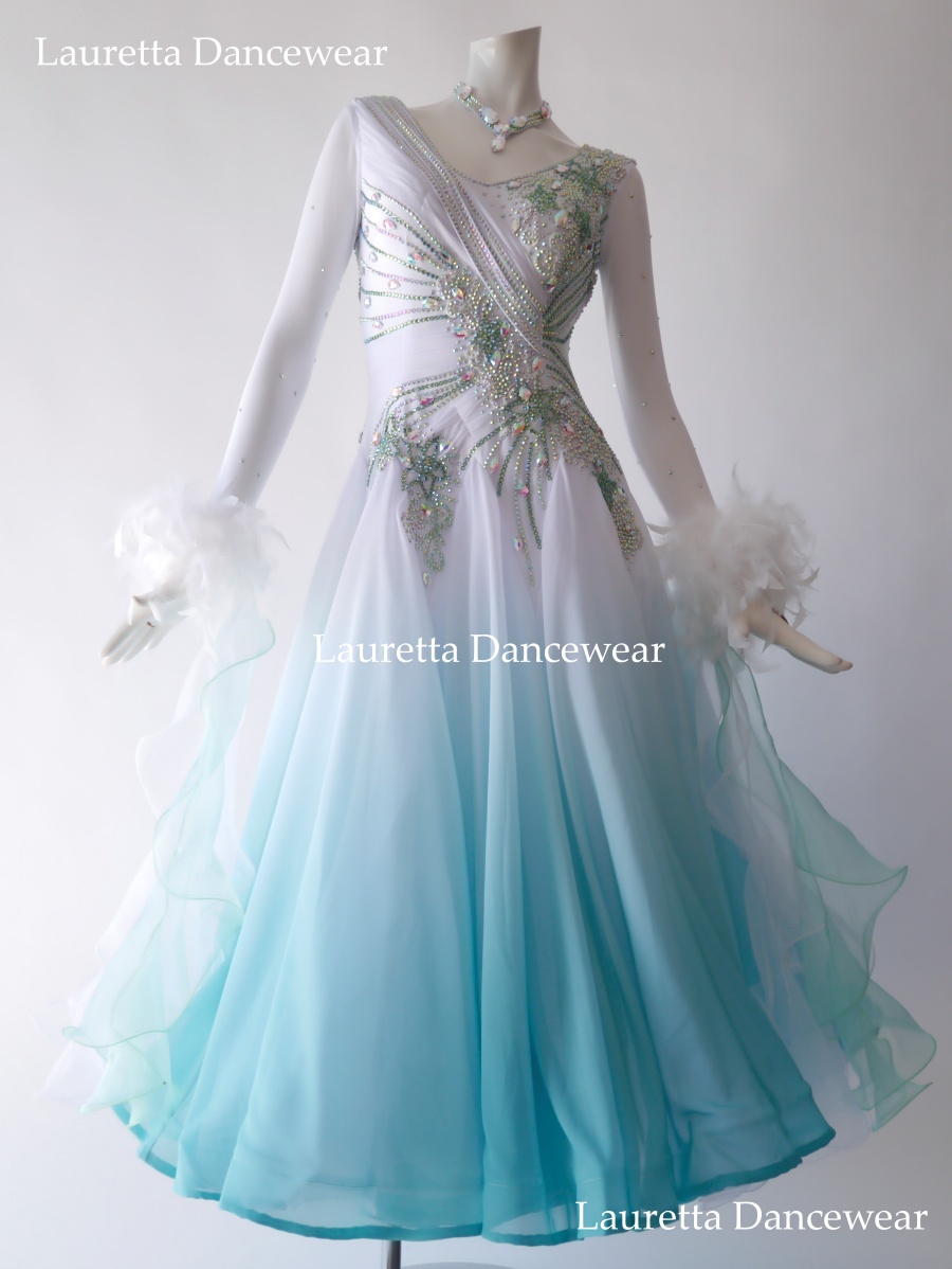 【社交ダンスドレス・衣装】ST21047 スタンダード/モダン 高級仕様 ホワイト/ミントグリーン フェザー(Ｍ)