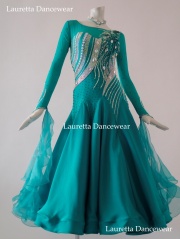 在庫なし(セミオーダードレス可能)