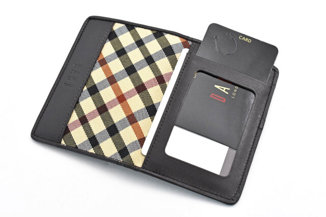 HouseCheck（ハウスチェック） パスケース 「DAKS ダックス」 DP36675