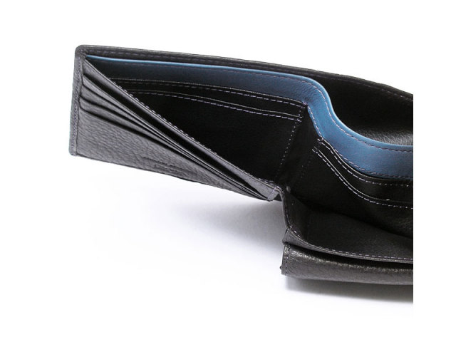 ItalianDeerskin （イタリアンディア） 二つ折り財布（小銭入れあり） 「プレリー1957」 NP17112 クロ　特徴