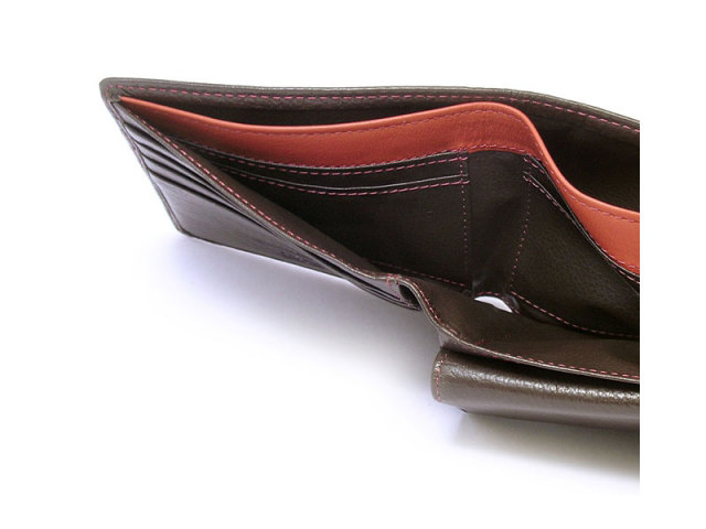 ItalianDeerskin （イタリアンディア） 二つ折り財布（小銭入れあり） 「プレリー1957」 NP17112 チョコ　特徴