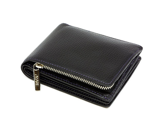 ItalianDeerskin （イタリアンディア） 二つ折り財布（Ｆ小銭入れあり） 「プレリー1957」 NP17814 クロ　正面